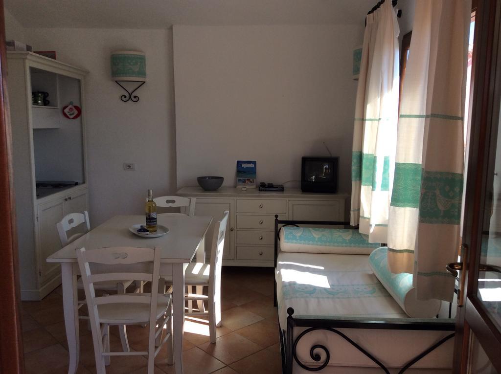 Sardinia Beach Apartments Aglientu Eksteriør bilde